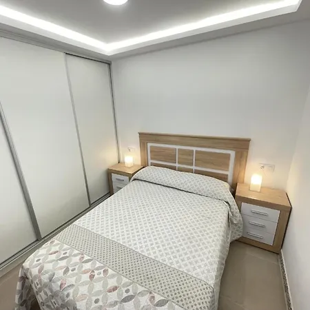 Apartment 11. Beautiful Esmeralda, A/c, Wifi *