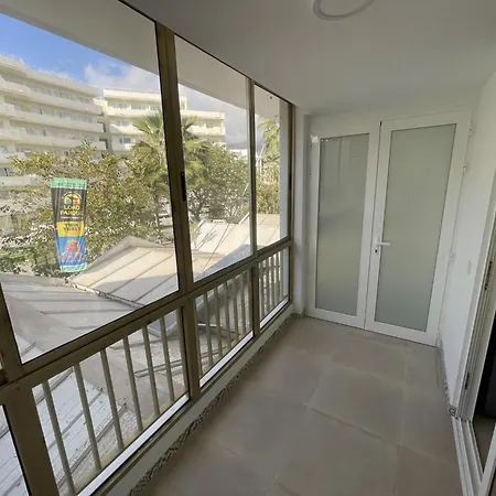 11. Beautiful Esmeralda, A/c, Wifi Apartment