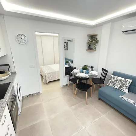 Apartment 11. Beautiful Esmeralda, A/c, Wifi Costa Adeje (Tenerife)