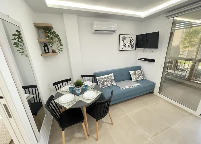 Apartment 11. Beautiful Esmeralda, A/c, Wifi Costa Adeje (Tenerife)